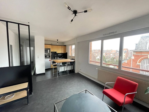 Image d'un appartement 2 pièces à louer à 790€ à lille (59000)