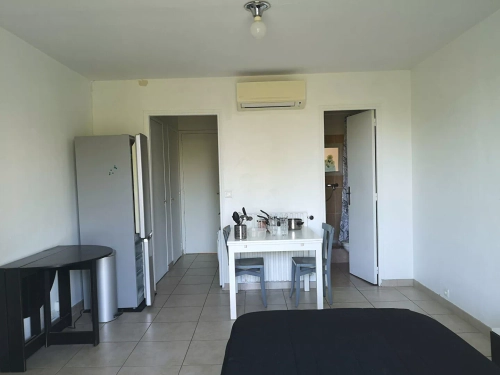 Image d'un appartement 1 pièce, 22 m² à louer à aix-en-provence (13290) à 584€ à aix-en-provence (13090)