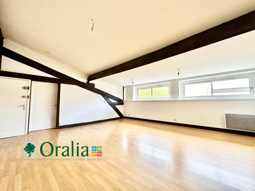 Image d'un 4 pièces appartement à louer à 989€ à bordeaux (33200)