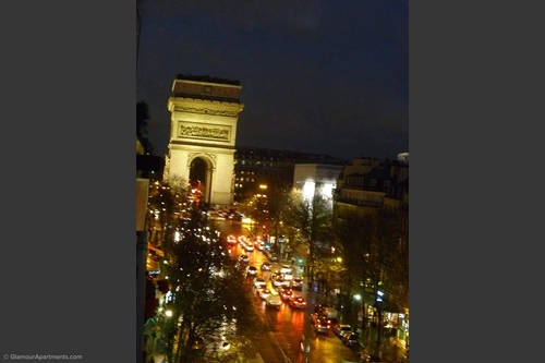 Image d'un appartement avec 1 chambre dans le 8ème arrondissement de paris, 75017: 50 m² — #4463 à 2350€ à paris 3ème (75003)