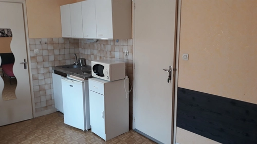 Image d'un studio de 17m² à 390€ à poitiers (86000)