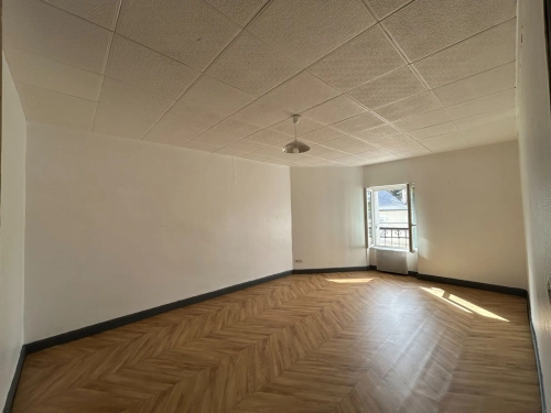 Image d'un appartement 2 pièces à louer à 360€ à civray (18290)