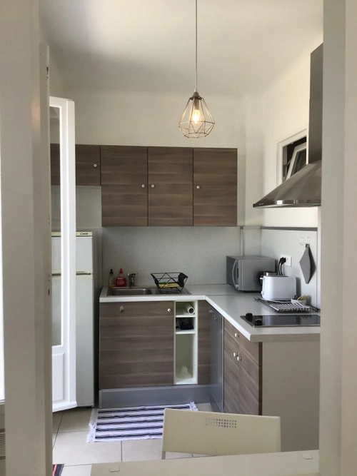 Image d'un studio 33m2 avec terrasse avec cuisine séparée (t1 bis) à 805€ à nice (06000)