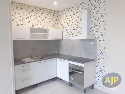 Image d'un location appartement saintes : 540 € - ajp immobilier saintes à 540€ à saintes (17100)