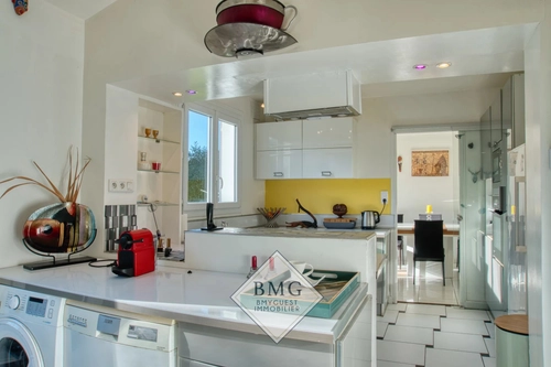 Image d'un en location maison 6 pièces 165 m à 3900€ à lésigny (86270)