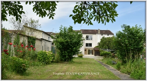 Image d'un dpt charente maritime (17), à vendre saint jean d'angely maison p6  de 179 m² avec appartement t3 sur 970m² de terrain à 370000€ à voissay (17400)