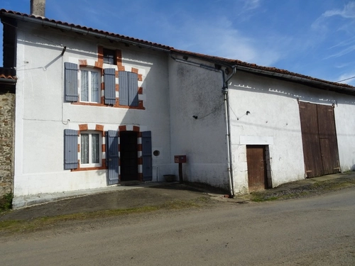 Image d'un maison à vendre 3 pièces cherves chatelars (16) à 98000€ à vitrac-saint-vincent (16310)