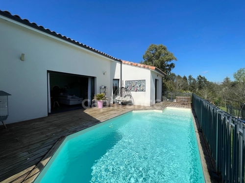 Image d'un maison à vendre 6 pièces verfeil (31) à 405000€ à verfeil (82330)