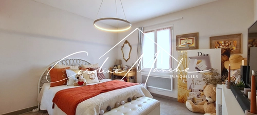 Image d'un a vendre à la fare-les-oliviers - maison 5 chambres de 150m² + garage à 525000€ à la fare-les-oliviers (13580)