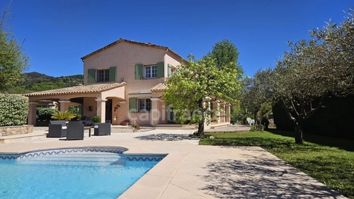 Image d'un maison à vendre 7 pièces seillans (83) à 735000€ à seillans (83440)