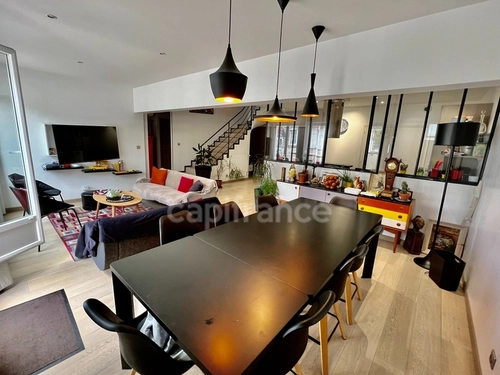 Image d'un orleans coeur de ville martroi-bannier, à vendre au dernier étage d'une petite copropriété, superbe appartement t7 avec terrasse, cave et placed e parking sécurisée à 780000€ à orleans (45000)