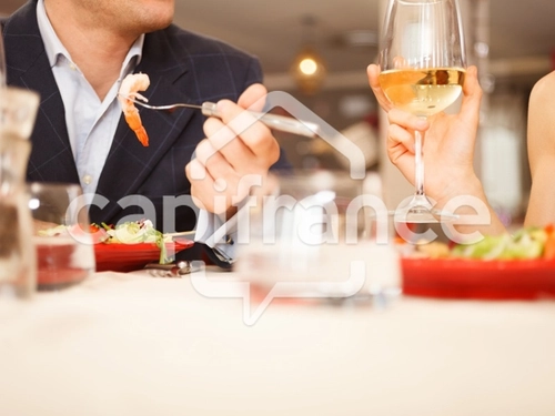 Image d'un à vendre - fonds de commerce + ( murs commerciaux )  - bar restaurant au bord du lac de serre-ponçon (hautes-alpes) à 77000€ à le sauze-du-lac (05160)