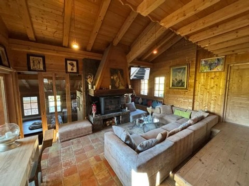 Image d'un chalet typique en bois avec vue panoramique, pisci à 2800000€ à praz-sur-arly (74120)