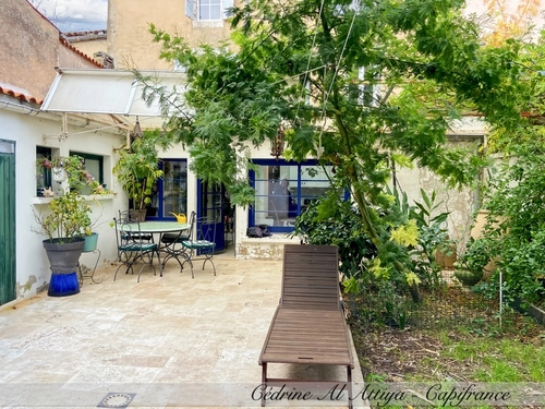Image d'un maison à vendre 8 pièces 247m2, cave, dépendances, centre-ville de marans (17) à 449000€ à marans (49500)