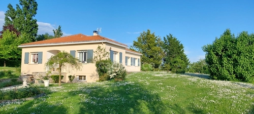 Image d'un maison à vendre 6 pièces à fontenay le comte (85) à 315000€ à fontenay-le-comte (85200)