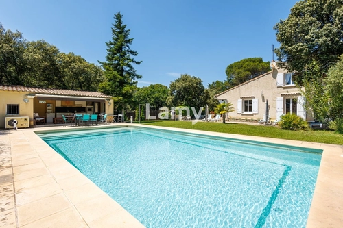 Image d'un maison à 450000€ à uchaux (84100)