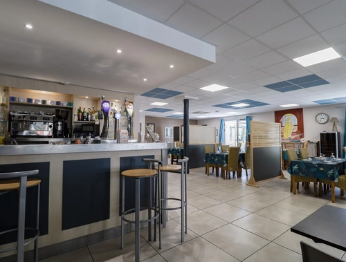 Image d'un à vendre  fonds de commerce bar-restaurant à 106000€ à saint-amans-valtoret (81240)