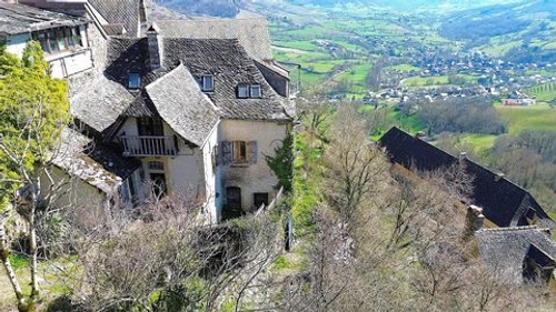 Image d'un maison à rénover de 92m², dépendance - goutrens à 89000€ à goutrens (12390)