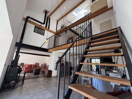 Image d'un maison rénovée de 208 m² avec jardin et dépendance à 395000€ à tourtrol (09500)