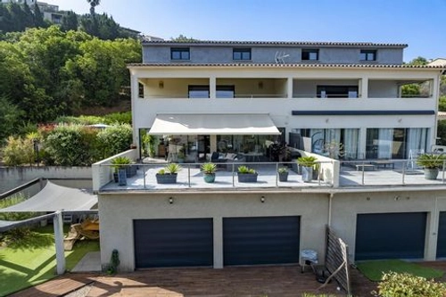 Image d'un appartement de standing - vue exceptionnelle - por à 604200€ à albitreccia (20128)