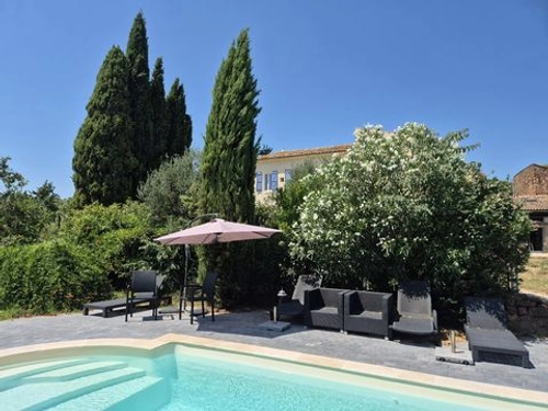 Image d'un charmante maison viticole avec gîtes, piscine, pro à 860000€ à quarante (34310)