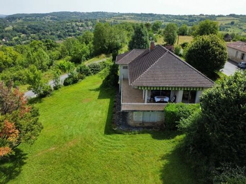 Image d'un maison aux portes du centre ville de figeac à 295000€ à figeac (46100)