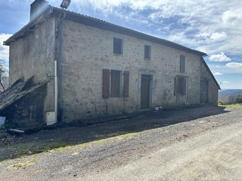 Image d'un maison de campagne à 52000€ à labesserette (15120)