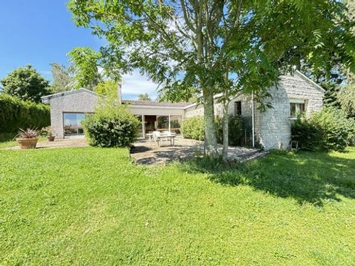 Image d'un élégante maison familiale de 5 chambres, conçue pa à 401000€ à civray (18290)