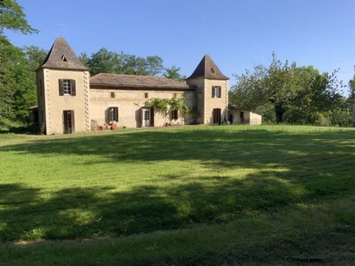 Image d'un vieille ferme de guyenne du 17eme lot et garonne à 380000€ à marmande (47200)